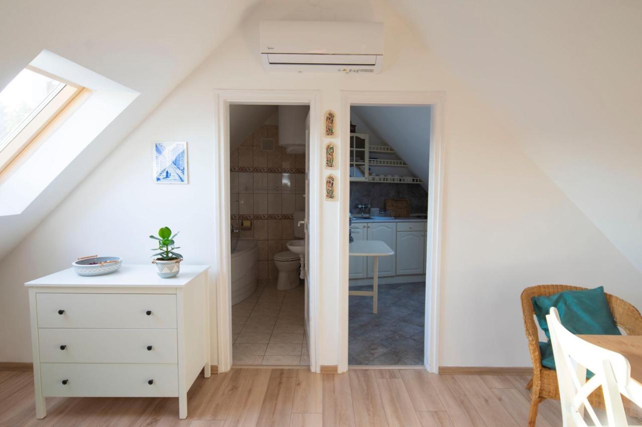 Darvin Apartman Eger Apartment Exterior photo